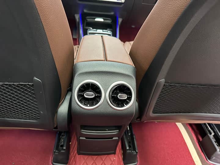 Mercedes-Benz GLB-Class 2024 2024款 改款 GLB 200 动感型