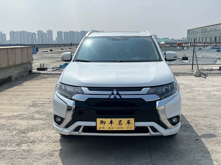 Mitsubishi Outlander 2021 2021款 2.4L 四驱致享版 5座
