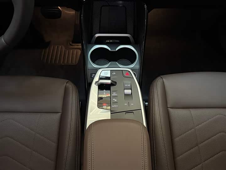 BMW X1 2024 2024款 sDrive25Li X设计套装