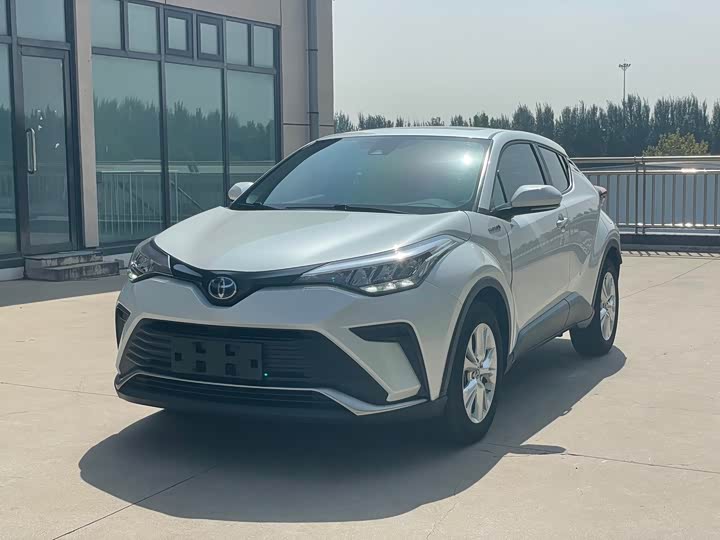 Toyota Izoa 2021 2021款 双擎 2.0L 奕享版
