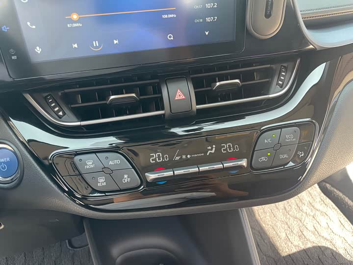 Toyota Izoa 2021 2021款 双擎 2.0L 奕享版