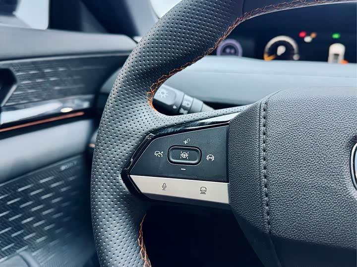 Changan UNI-V Hybrid 2023 2023款 智电iDD 1.5T 113km智酷型