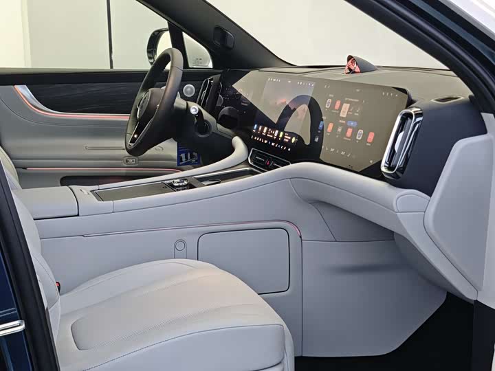 Aito M9 2025 2025款 纯电 Ultra版 100kWh 5座版