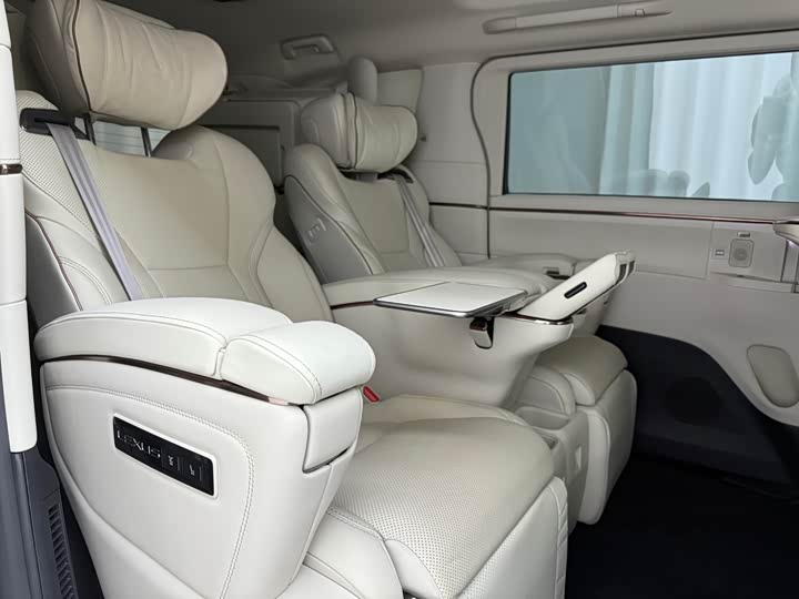 Lexus LM 2023 2023款 350h 七座隽雅版