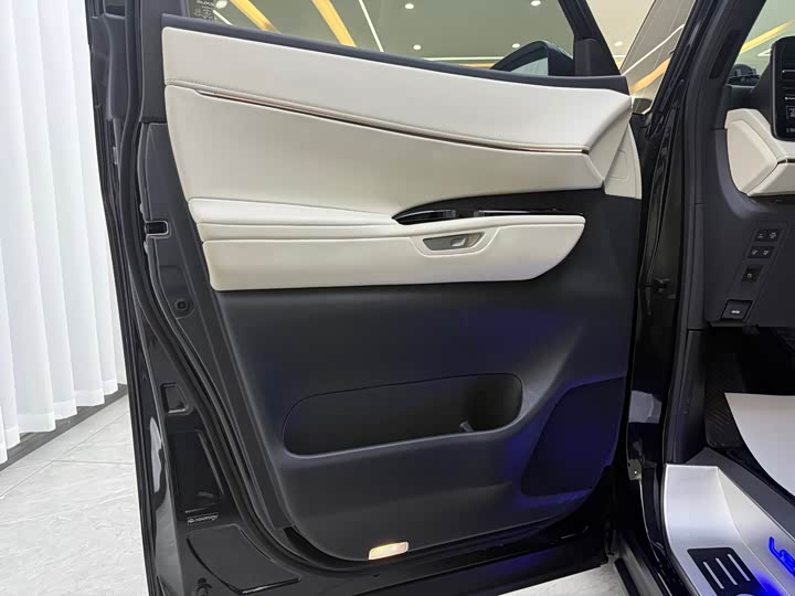 Lexus LM 2023 2023款 350h 七座隽雅版