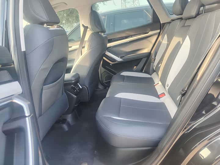 Geely Atlas L 2024 2024款 1.5TD DCT尊贵版