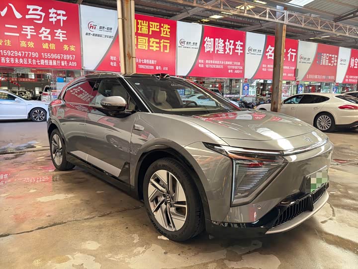 HiPhi Y 2023 2023款 560km 先锋版