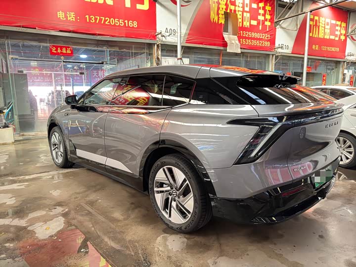 HiPhi Y 2023 2023款 560km 先锋版