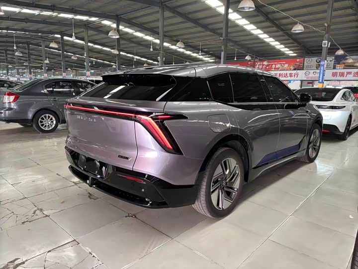 HiPhi Y 2023 2023款 560km 先锋版