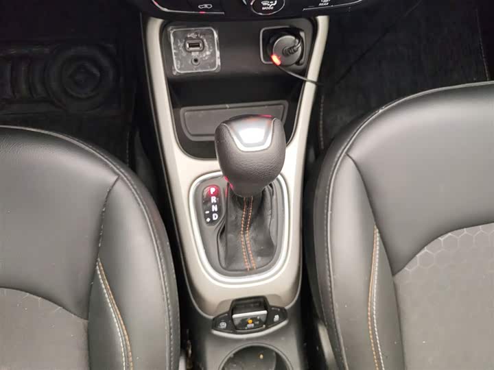 Jeep Compass 2020 2020款 220T 自动领先版