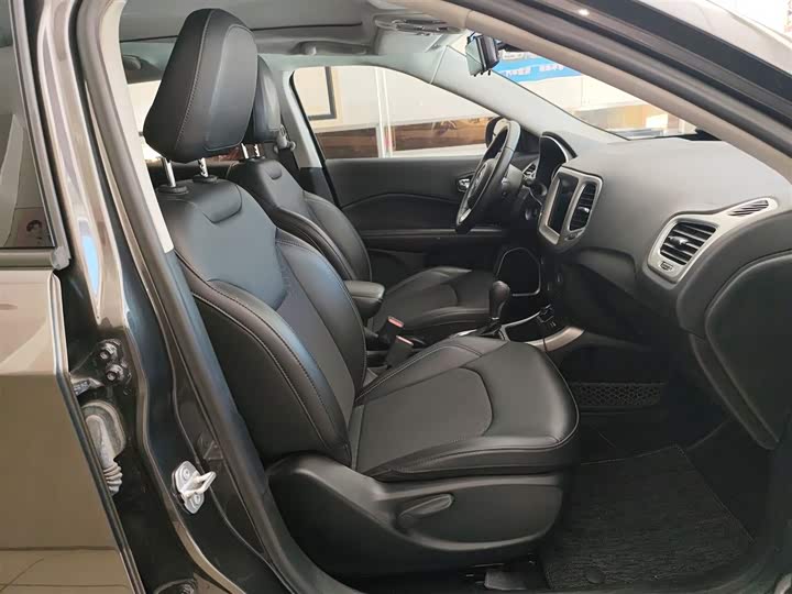 Jeep Compass 2020 2020款 220T 自动领先版