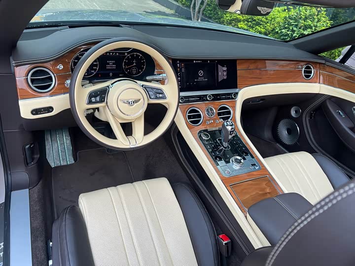 Bentley Continental GT 2024 2024款 4.0T GT V8 敞篷版