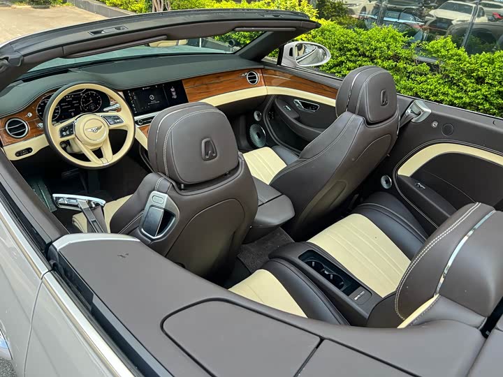 Bentley Continental GT 2024 2024款 4.0T GT V8 敞篷版