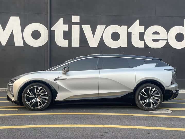 HiPhi X 2022 2022款 智远版6座 长续航版