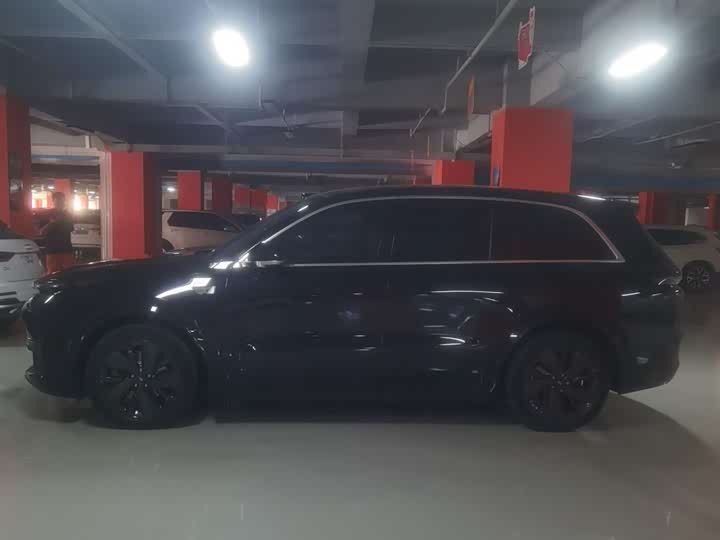 LiXiang L8 2025 2025款 Max 智能焕新版