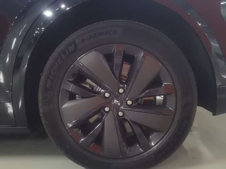 LiXiang L8 2025 2025款 Max 智能焕新版