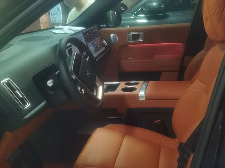 LiXiang L8 2025 2025款 Max 智能焕新版