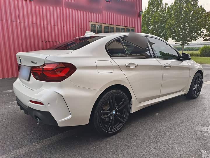 BMW 1 Series 2023 2023款 125i M运动曜夜版