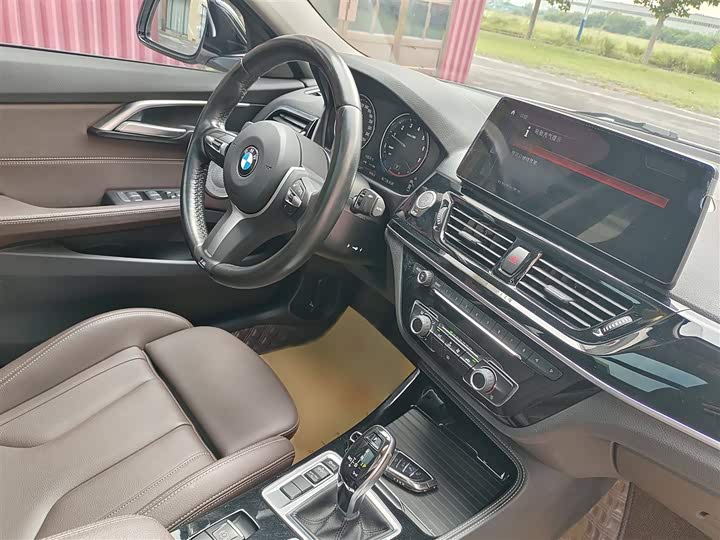 BMW 1 Series 2023 2023款 125i M运动曜夜版