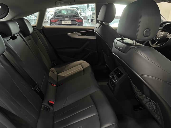 Audi A5 2024 2024款 Sportback 40 TFSI 时尚动感型