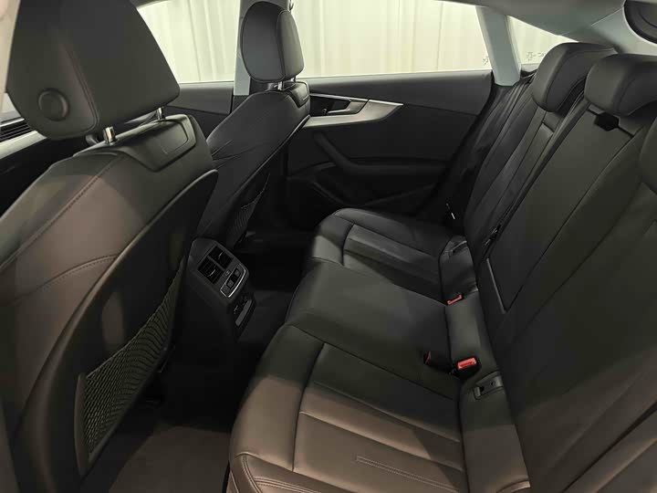 Audi A5 2024 2024款 Sportback 40 TFSI 时尚动感型