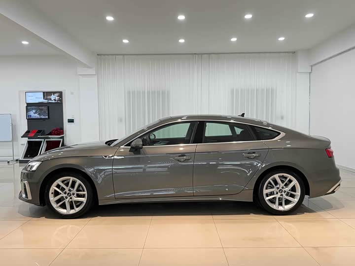 Audi A5 2024 2024款 Sportback 40 TFSI 时尚动感型