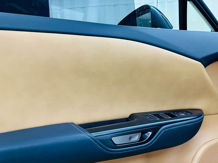 Lexus RZ 2023 2023款 450e 四驱纵享版