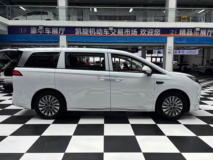 BYD Xia 2025 2025款 DM-i 1.5T 180km 超越型