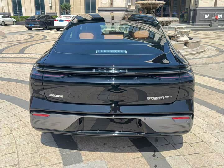 Geely Galaxy Starshine 8 EM-i 2025 2025款 130km EM-i 尊贵版