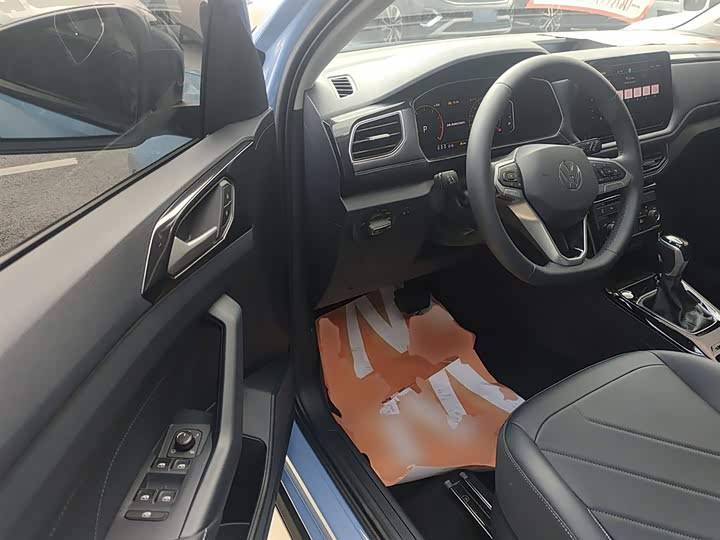 Volkswagen Tharu 2025 2025款 新锐 300TSI 锐享版
