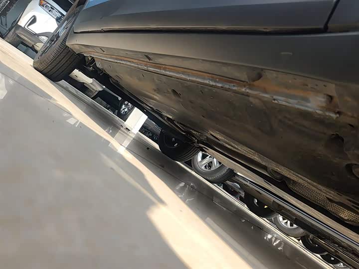 Volkswagen Tharu 2025 2025款 新锐 300TSI 锐享版