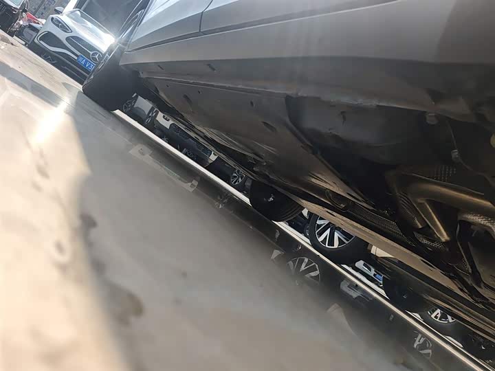 Volkswagen Tharu 2025 2025款 新锐 300TSI 锐享版