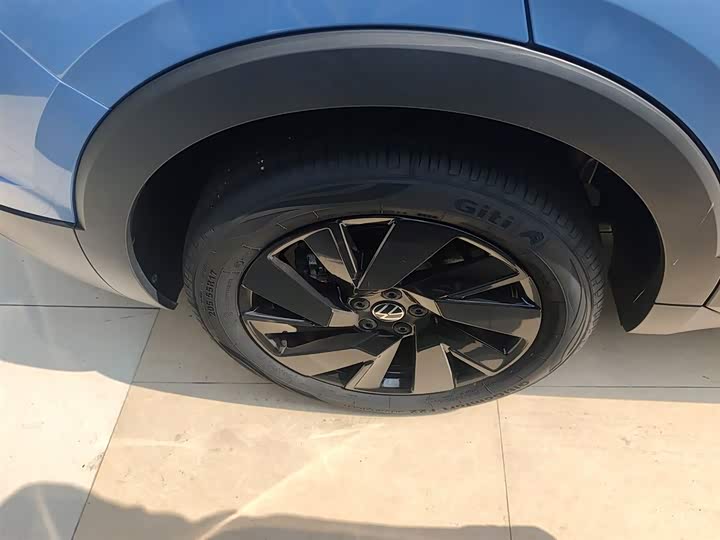 Volkswagen Tharu 2025 2025款 新锐 300TSI 锐享版