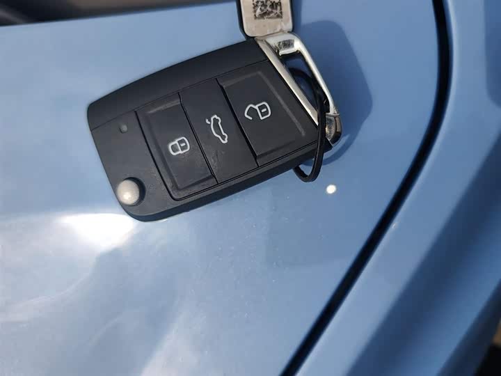 Volkswagen Tharu 2025 2025款 新锐 300TSI 锐享版