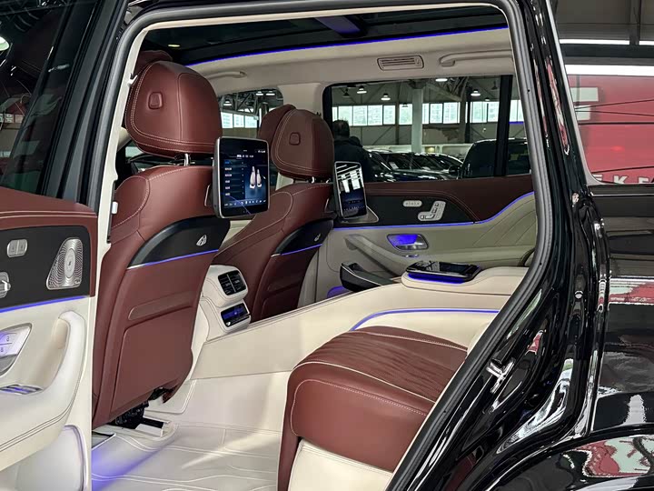 Mercedes-Benz Maybach GLS 2025 2025款 GLS 600 4MATIC 极夜版
