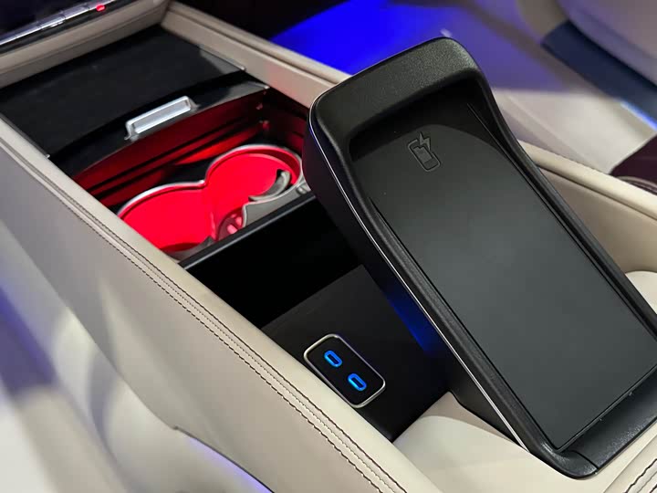 Mercedes-Benz Maybach GLS 2025 2025款 GLS 600 4MATIC 极夜版