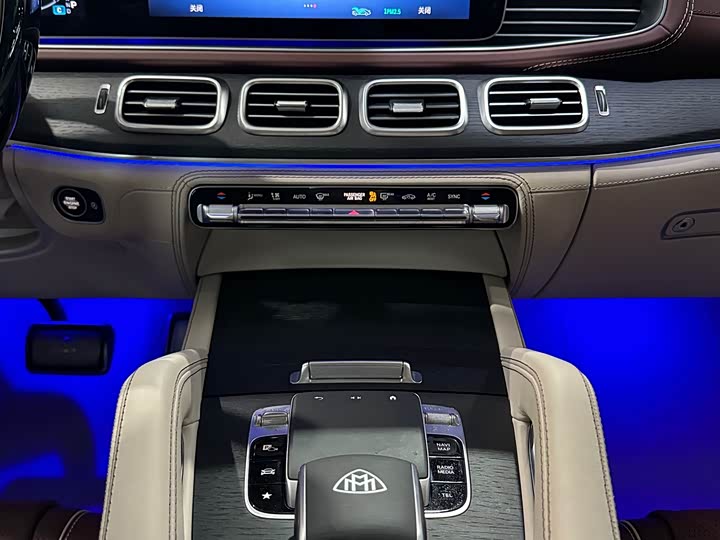 Mercedes-Benz Maybach GLS 2025 2025款 GLS 600 4MATIC 极夜版