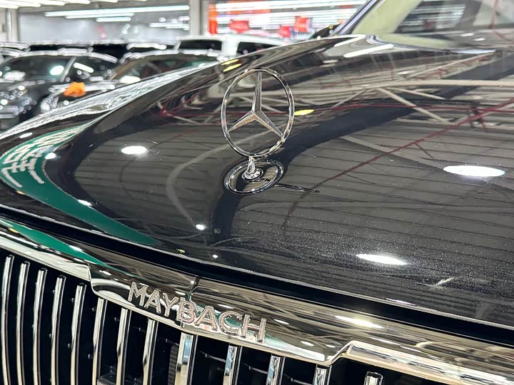 2025 Mercedes-Benz Maybach GLS