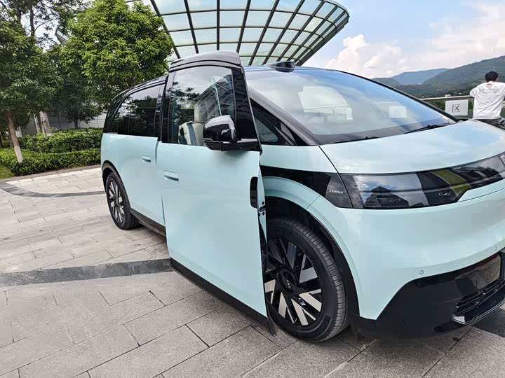 Zeekr Mix 2025 2025款 长续航智驾版