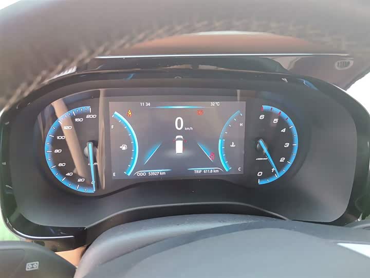 Ford Transit New 2021 2021款 2.2T手动普通型客车Pro长轴带机械踏板9座中顶国VI