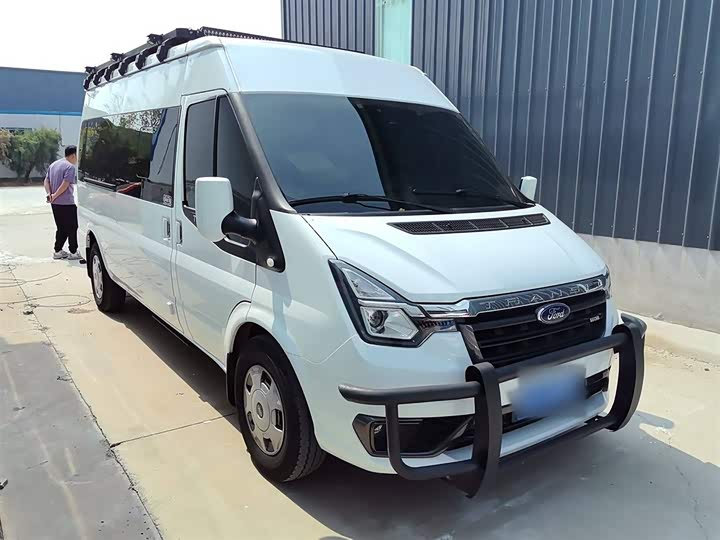 Ford Transit New 2021 2021款 2.2T手动普通型客车Pro长轴带机械踏板9座中顶国VI