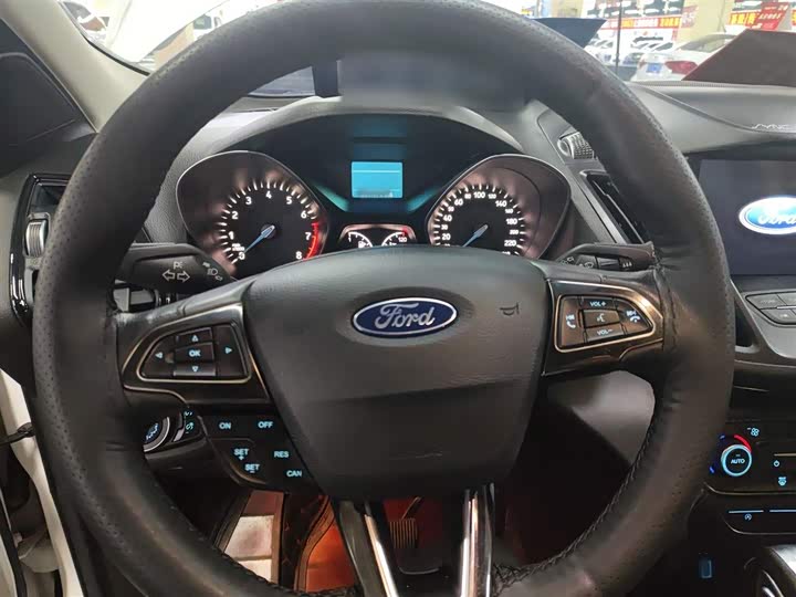 Ford Escape (Kuga) 2019 2019款 EcoBoost 180 两驱铂翼型 国VI