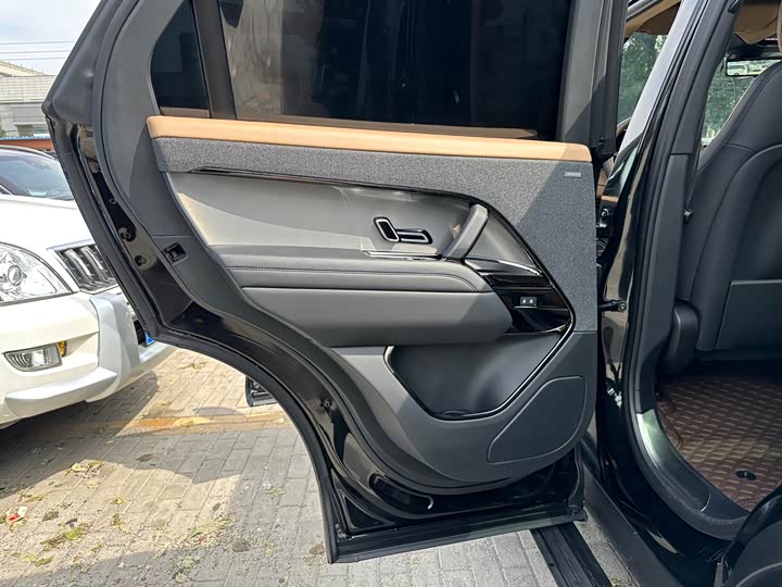 Land Rover Range Rover Sport 2024 2024款 400PS Dynamic SE