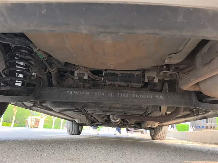 Changan CS15 2021 2021款 1.5L 自动进取型