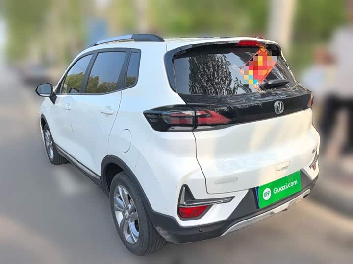 Changan CS15 2021 2021款 1.5L 自动进取型