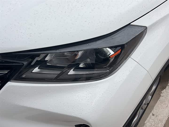 Changan CS15 2021 2021款 1.5L 自动进取型