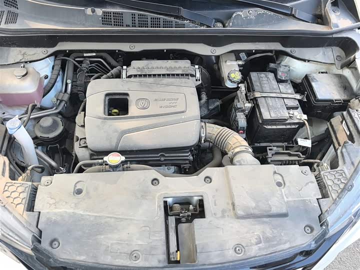 Changan CS15 2021 2021款 1.5L 自动进取型