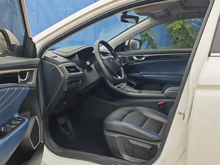 Geely Emgrand GL 2021 2021款 UP 1.4T CVT领尊型