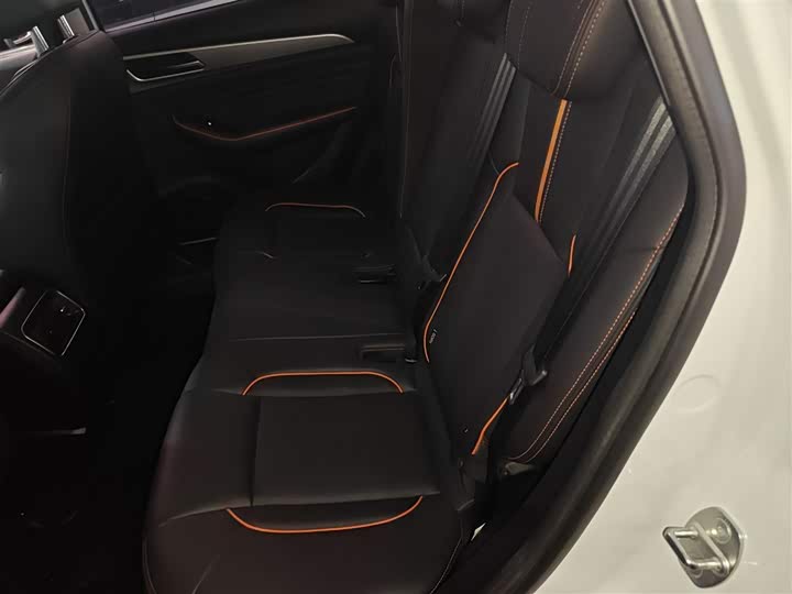 Haval F7 2021 2021款 2.0T 两驱i动