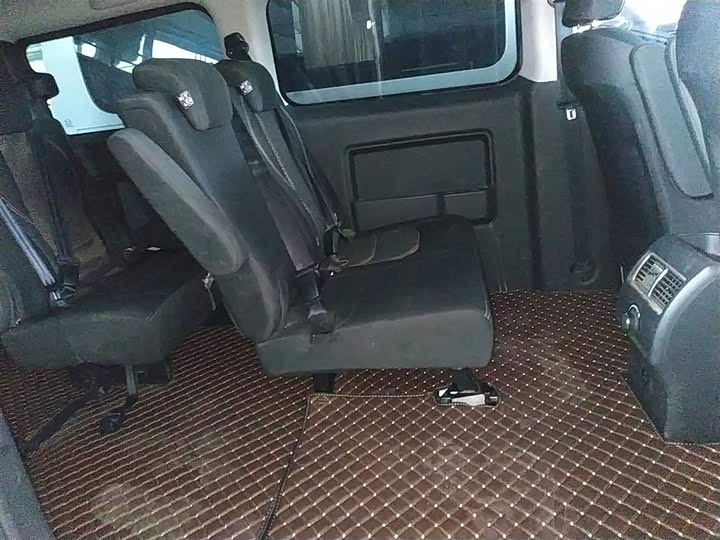 JAC Refine M3 2023 2023款 PLUS 1.8L 7/8座智联版